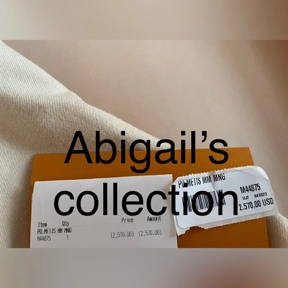 Louis Vuitton Pochette Métis Crossbody Bag - Picture 15 of 15